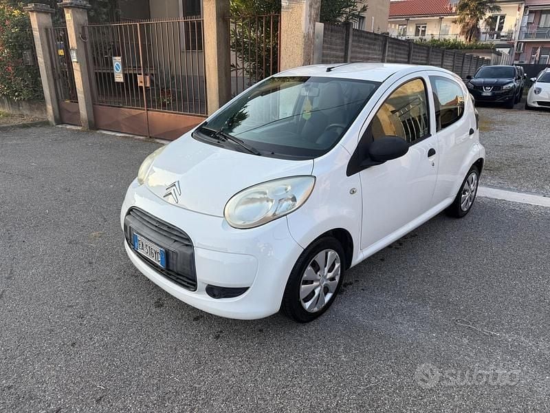Usata Citroën C1 68 CV (50 kW) 2010 Bianco Utilitaria