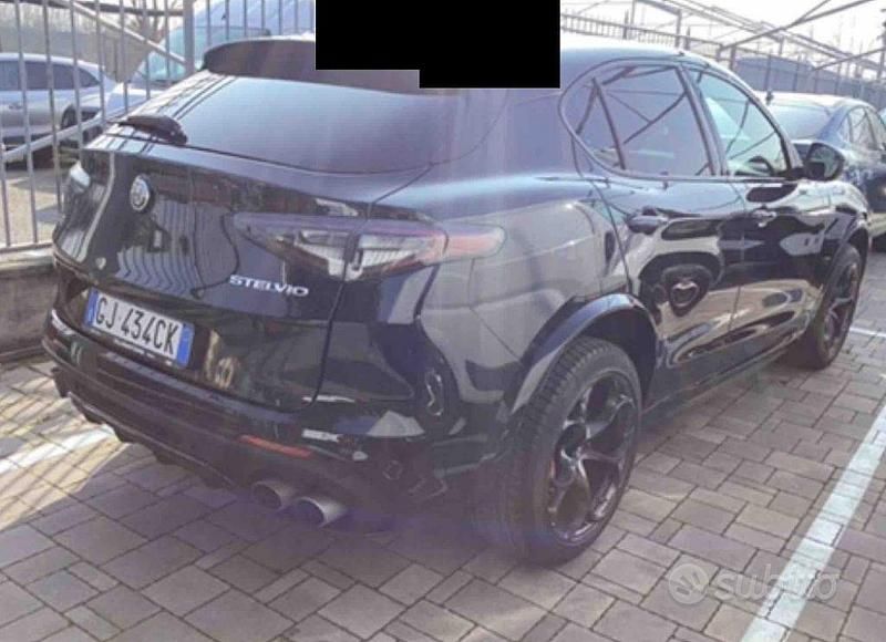 Usata Alfa Romeo Stelvio Quadrifoglio 510 CV (375 kW) 2022 Nero SUV