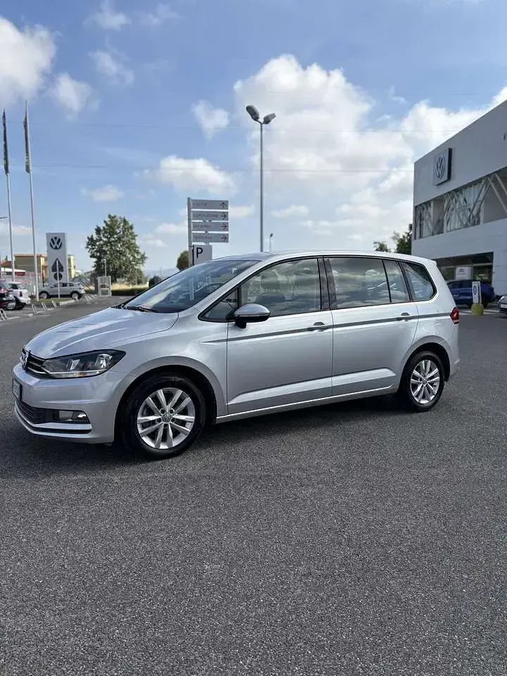 Usata VW Touran Comfortline 116 CV (85 kW) 2016 Grigio Monovolume