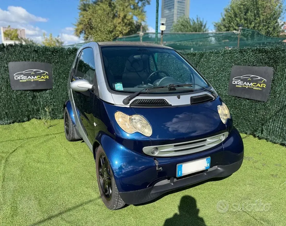 Usata Smart ForTwo Cabrio 41 CV (30 kW) 2003 Bluazzurro Cabrio