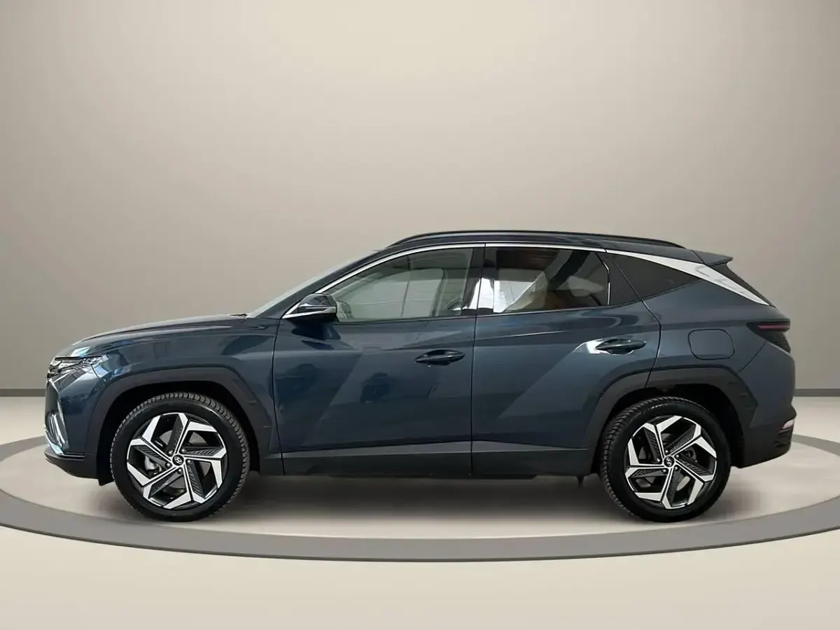 Usata Hyundai Tucson 265 CV (194 kW) 2023 Blu / metallizzato SUV
