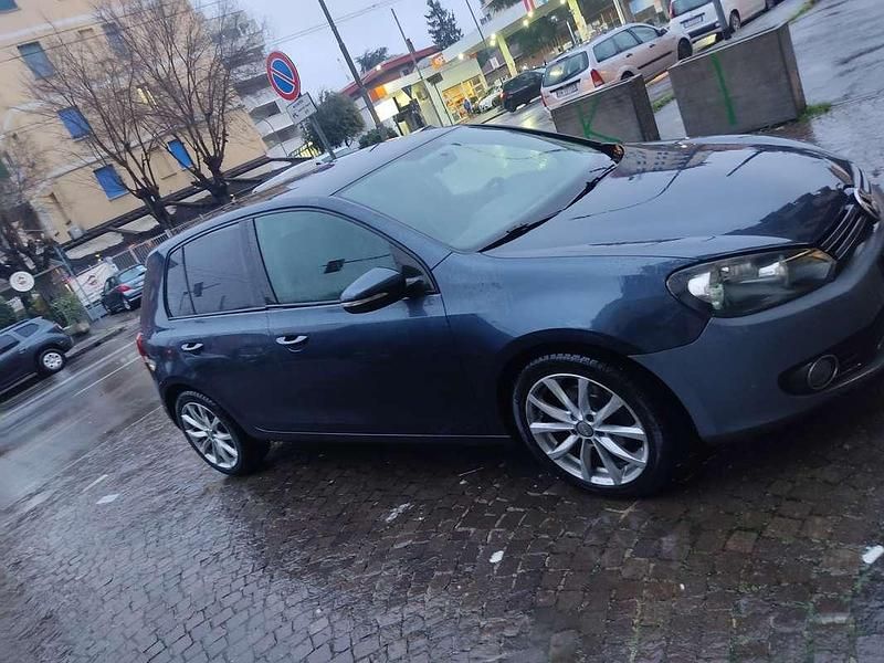 Usata VW Golf VI Comfortline 102 CV (75 kW) 2009 Utilitaria