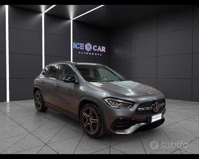 Usata Mercedes GLA180 Premium 136 CV (100 kW) 2023 Grigio SUV