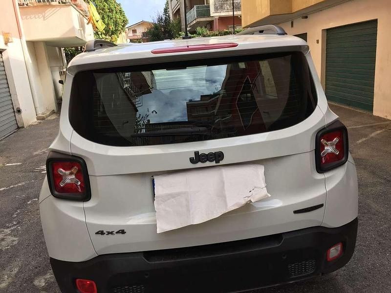 Usata Jeep Renegade Limited 140 CV (102 kW) 2017 Bianco SUV