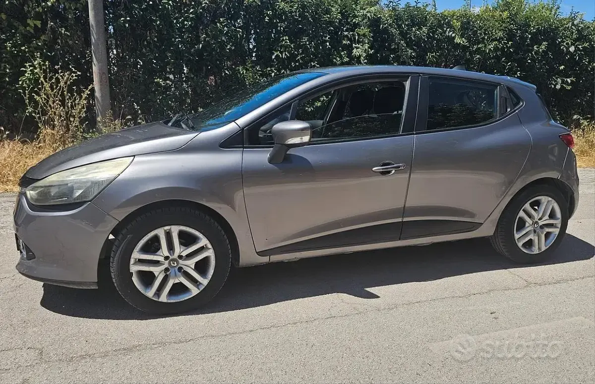 Usata Renault Clio IV 75 CV (55 kW) 2013 Berlina