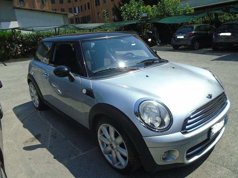 Usata Mini Cooper D 110 CV (80 kW) 2009 Grigio Utilitaria