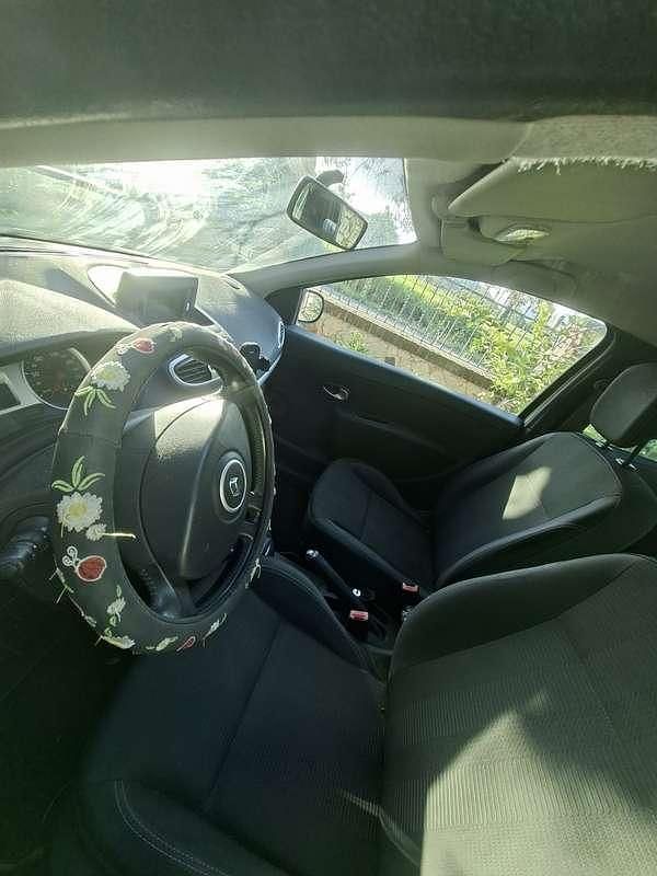 Usata Renault Clio II 64 CV (47 kW) 2010 Berlina