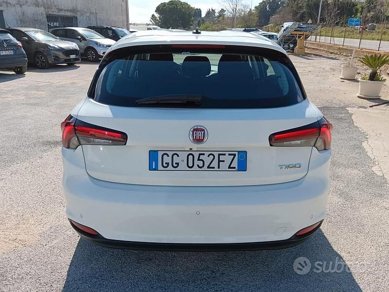 Usata Fiat Tipo Business 130 CV (95 kW) 2021 Bianco Berlina