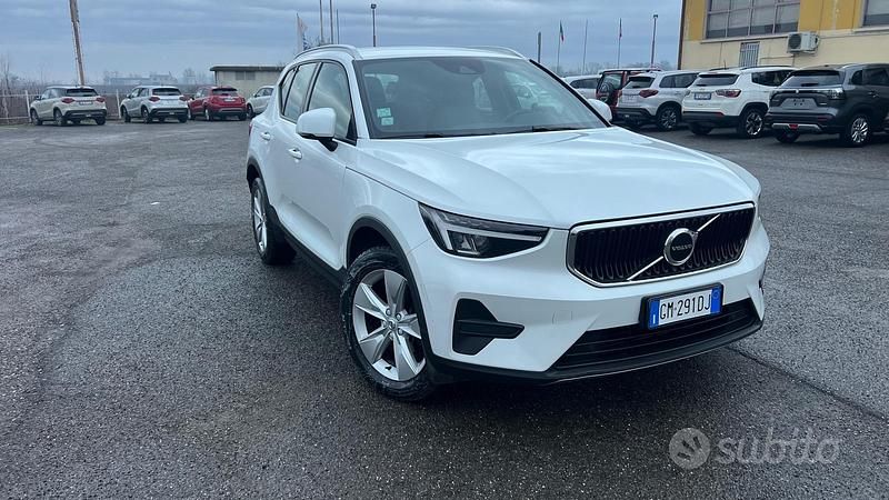 Usata Volvo XC40 Core 129 CV (94 kW) 2023 Bianco SUV