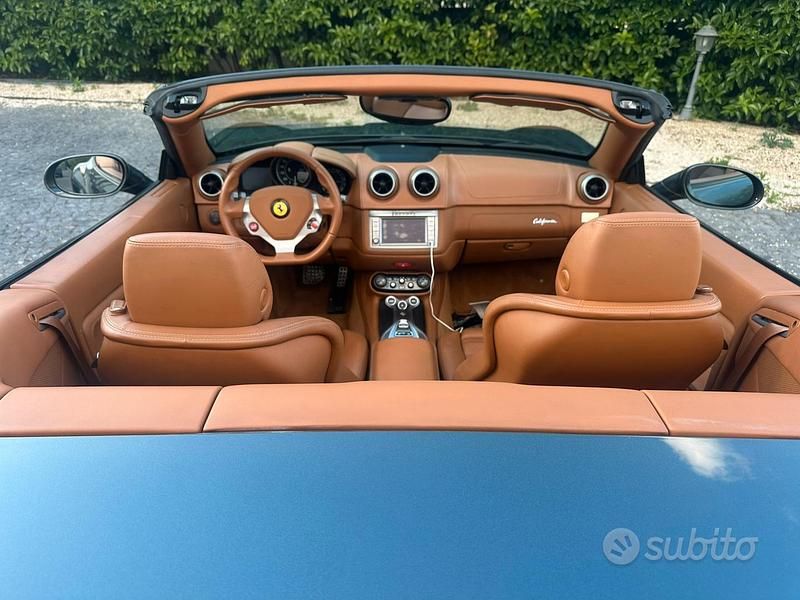 Usata Ferrari California 2010 Grigio Cabrio