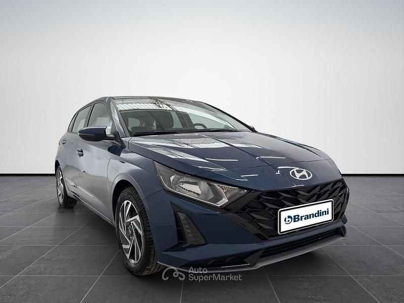 Nuova Hyundai i20 90 CV (66 kW) 2026 Vibrant blue pearl Utilitaria