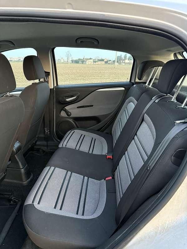 Usata Fiat Punto Evo Dynamic 77 CV (56 kW) 2010 Utilitaria