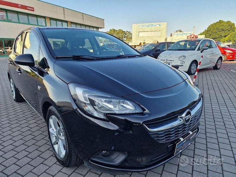 Usata Opel Corsa Cosmo 90 CV (66 kW) 2016 Nero Utilitaria