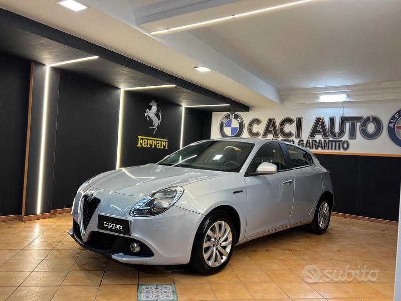 Usata Alfa Romeo Giulietta 120 CV (88 kW) 2017 Grigio Berlina