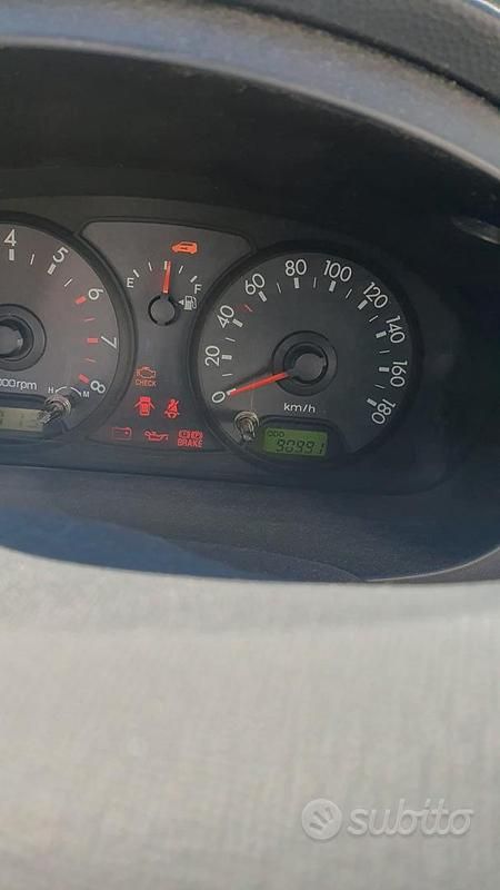 Gebraucht Kia Picanto 61 PS (44 kW) 2007 Grau Kleinwagen