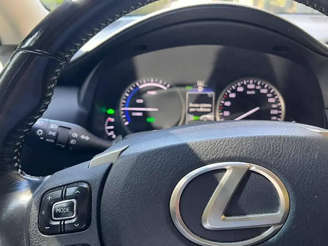 Usata Lexus NX300h Business Edition 197 CV (144 kW) 2016 Bianco SUV