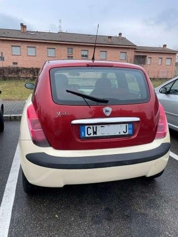 Usata Lancia Ypsilon 60 CV (44 kW) 2005 Beige Utilitaria