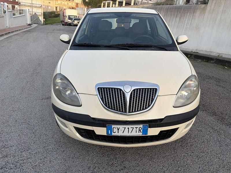 Usata Lancia Ypsilon 69 CV (50 kW) 2005 Utilitaria