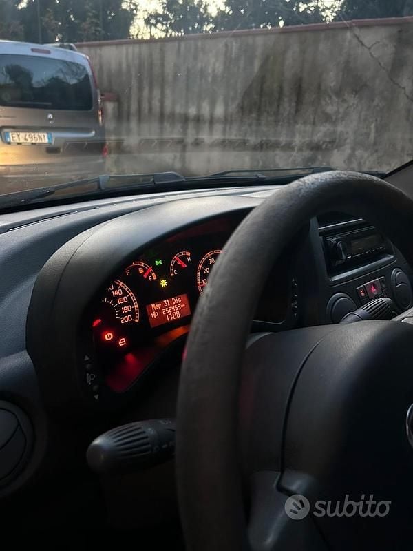 Usata Fiat Panda 77 CV (56 kW) 2010 Utilitaria