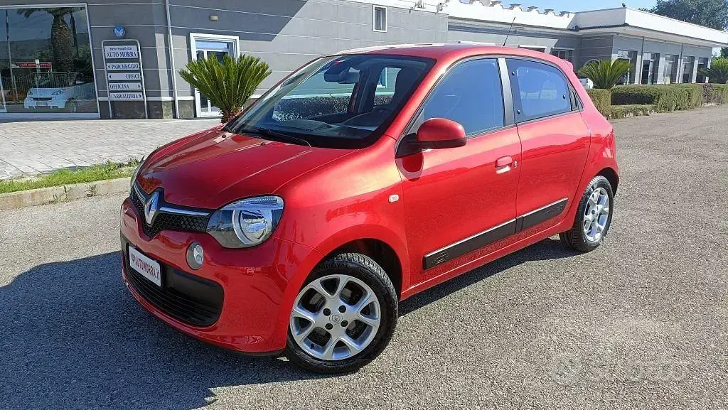 Usata Renault Twingo SE 69 CV (50 kW) 2014 Rosso Utilitaria