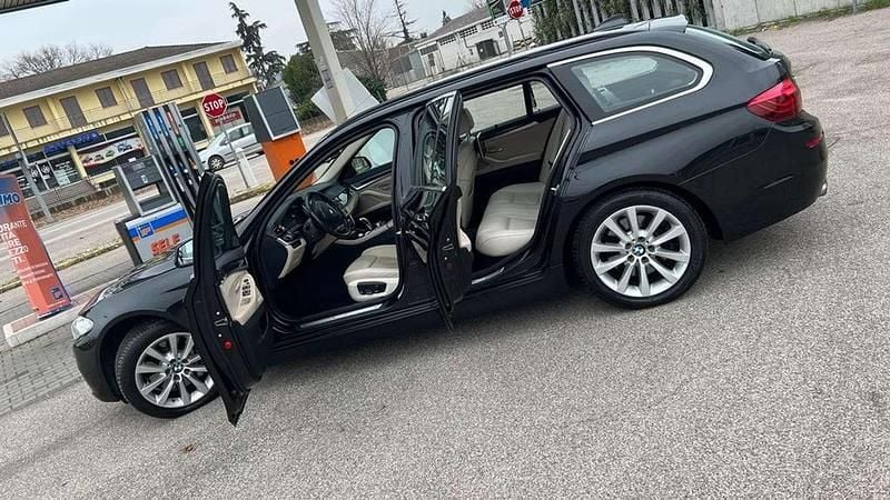 Usata BMW 530 Luxury Line 258 CV (189 kW) 2014 Station wagon