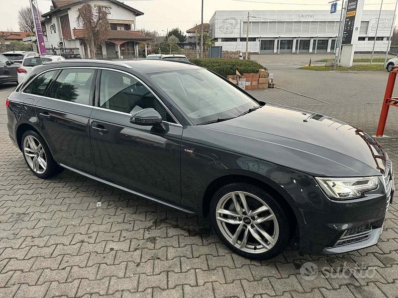 Usata Audi A4 S-Line 190 CV (139 kW) 2017 Grigio Station wagon