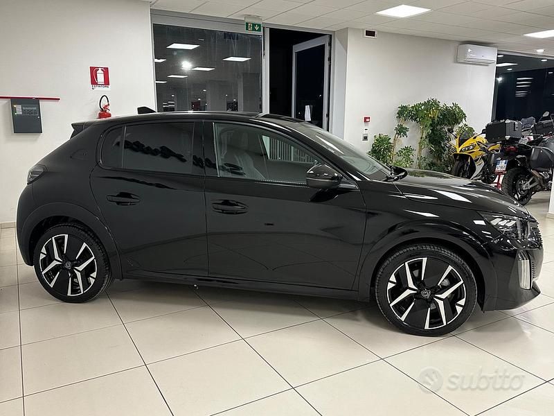 Usata Peugeot 208 GTi 101 CV (74 kW) 2024 Nero Utilitaria