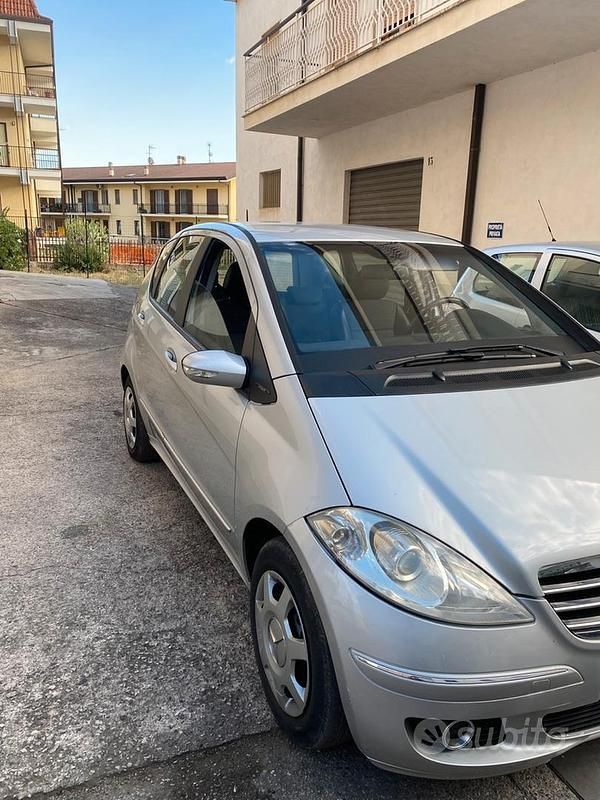 Usata Mercedes A150 Avantgarde 95 CV (69 kW) 2006 Grigio Berlina