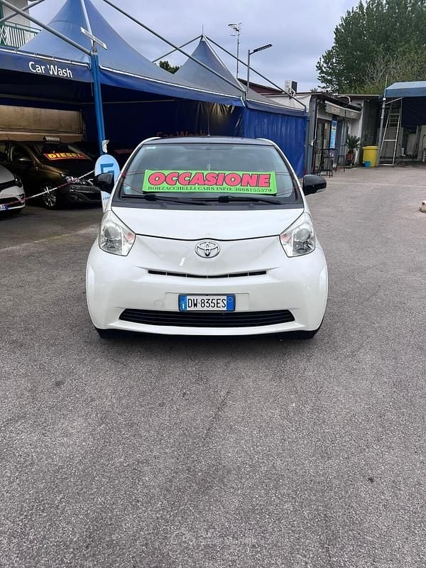 Usata Toyota iQ 68 CV (50 kW) 2009 Utilitaria