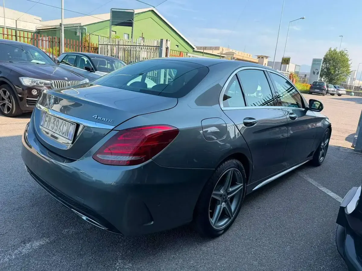 Usata Mercedes C220 Premium 170 CV (125 kW) 2017 Grigio Berlina