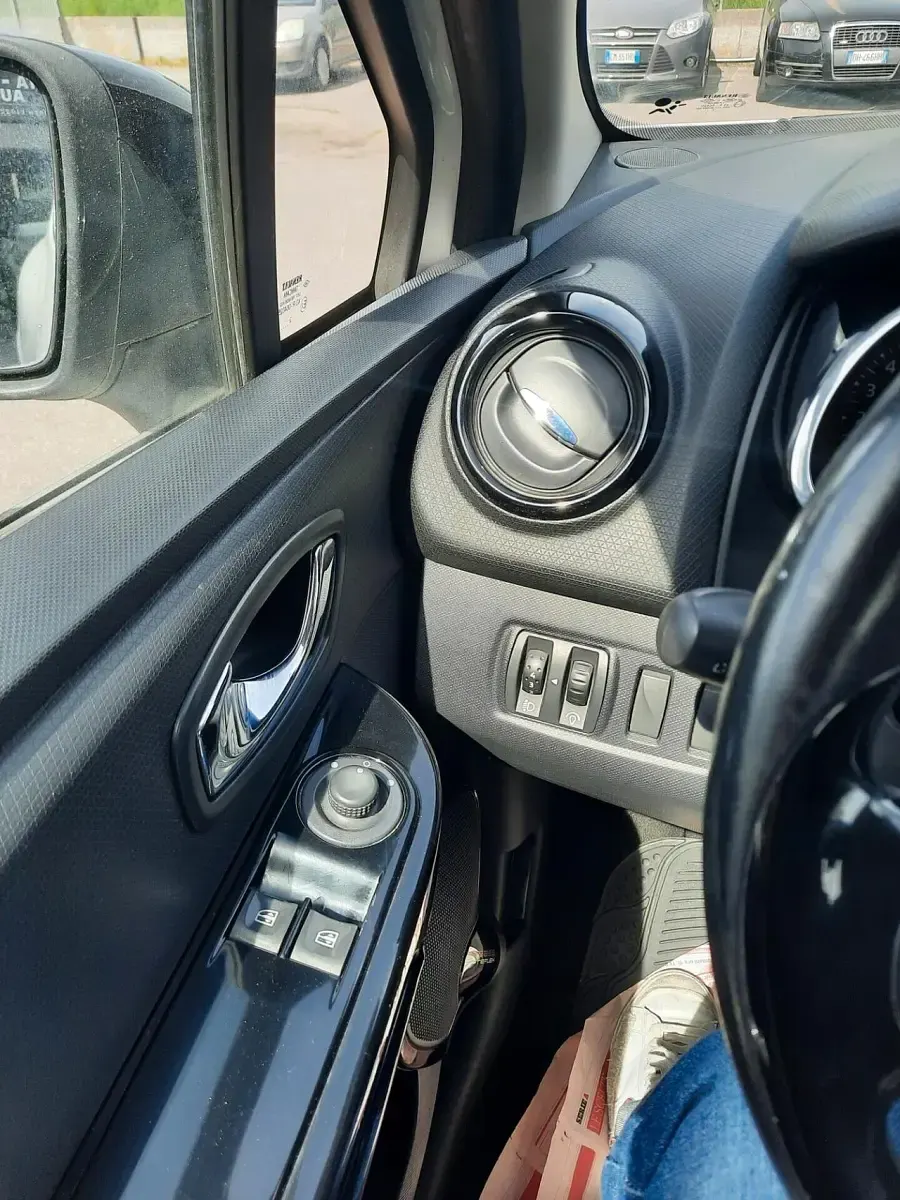 Usata Renault Clio IV 73 CV (53 kW) 2013 Bianco Berlina