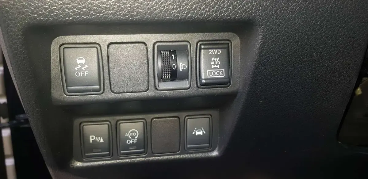 Usata Nissan Qashqai 360º 131 CV (96 kW) 2015 Lilla SUV