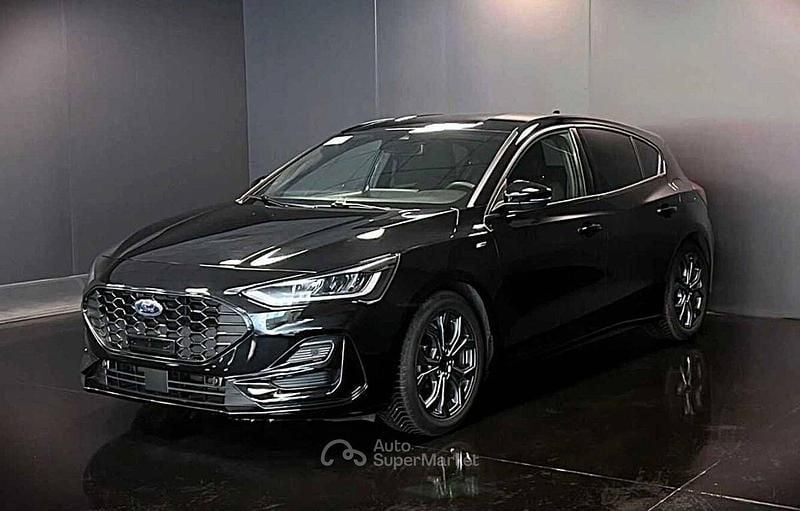 Argento Usata 2025 Ford Focus ST-Line Berlina | 18.499 € (Super prezzo) - Immagine 1/4