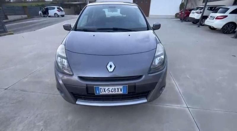 Usata Renault Clio II Luxe 103 CV (75 kW) 2009 Berlina