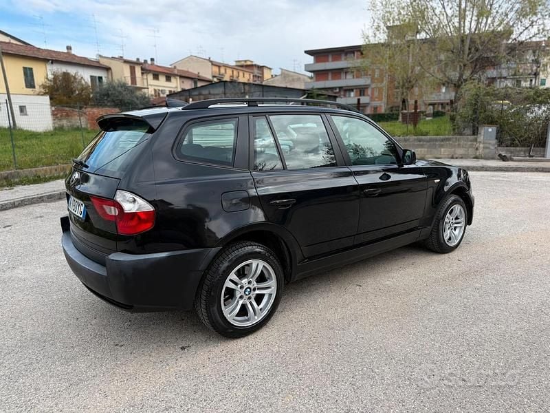 Usata BMW X3 Efficient Dynamics 150 CV (110 kW) 2005 Nero SUV