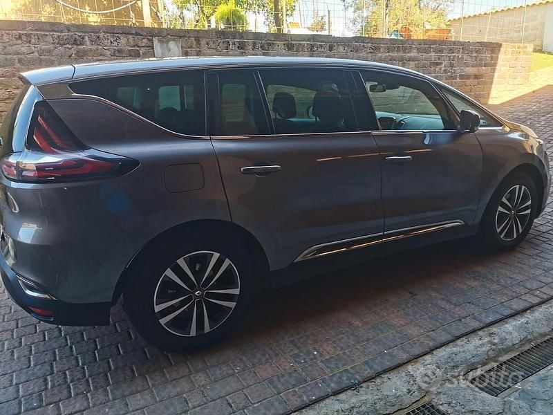 Usata Renault Espace 160 CV (117 kW) 2018 Grigio Monovolume