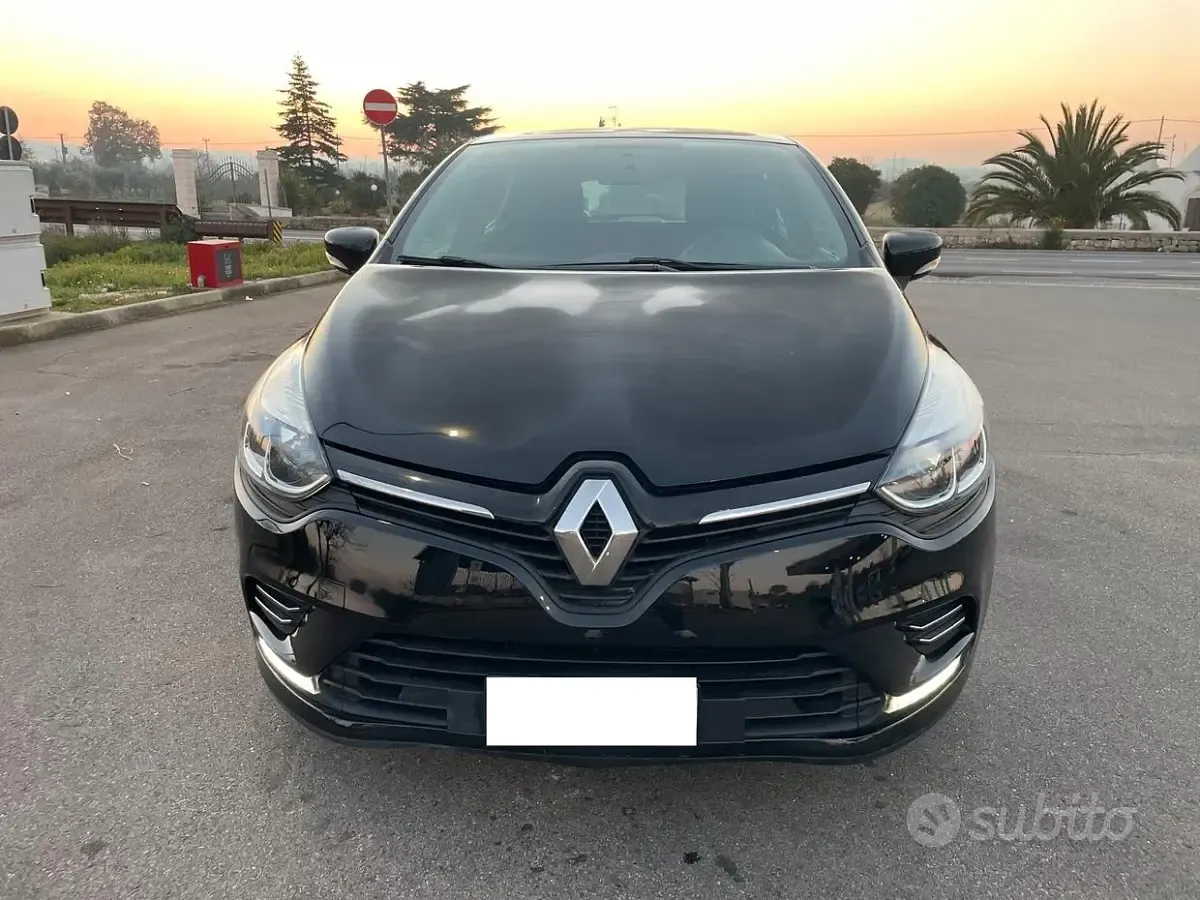 Usata Renault Clio IV Intens 90 CV (66 kW) 2019 Nero Berlina