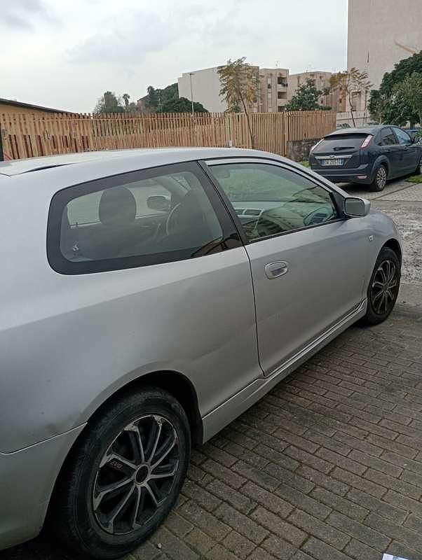 Usata Honda Civic LS 90 CV (66 kW) 2004 Berlina