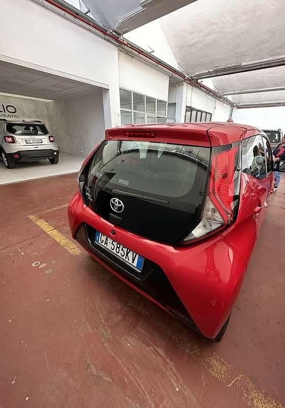 Usata Toyota Aygo X-play 72 CV (52 kW) 2019 Utilitaria