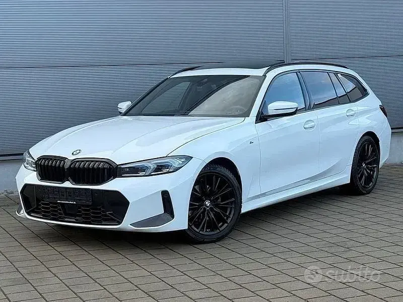 Usata BMW 320e M Sport 190 CV (139 kW) 2025 Bianco Station wagon