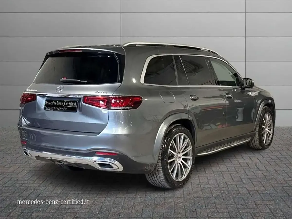 Usata Mercedes GLS400 Premium Plus 330 CV (242 kW) 2021 Grigio selenite SUV