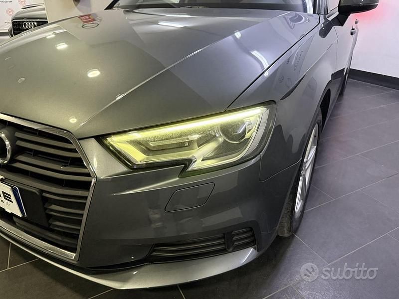 Usata Audi A3 Sport 116 CV (85 kW) 2019 Grigio Berlina