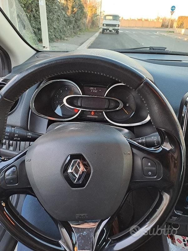 Usata Renault Clio GrandTour 75 CV (55 kW) 2015 Station wagon