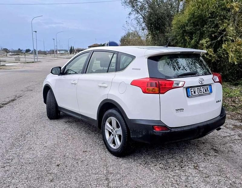 Usata Toyota RAV4 Active 124 CV (91 kW) 2014 SUV