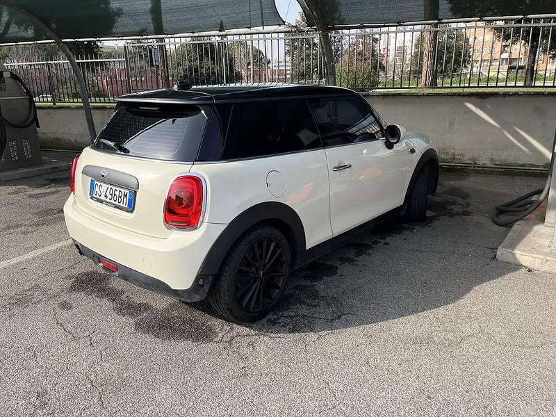 Usata Mini ONE 75 CV (55 kW) 2017 Utilitaria