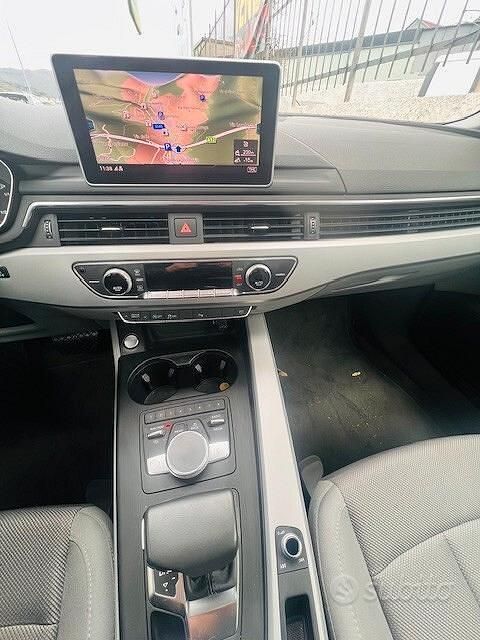 Usata Audi A4 150 CV (110 kW) 2018 Bianco Station wagon