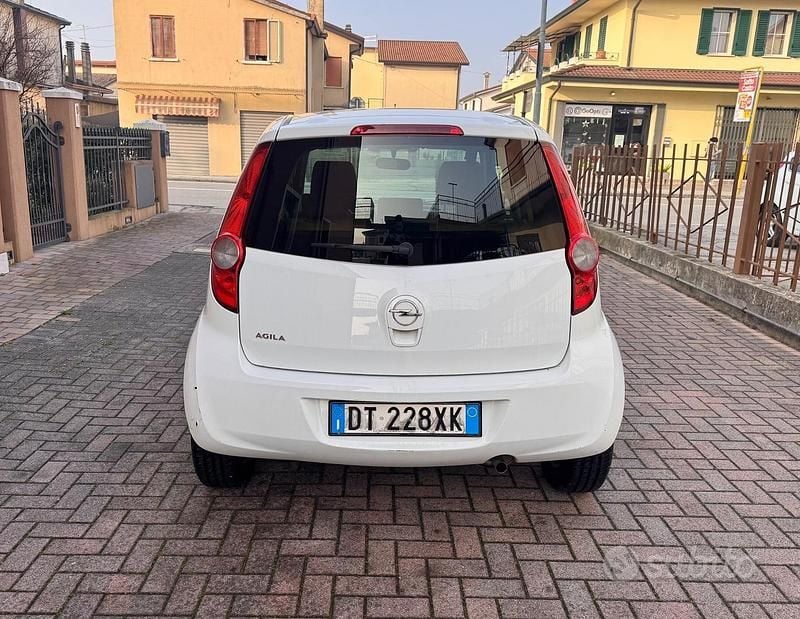 Usata Opel Agila Enjoy 86 CV (63 kW) 2009 Bianco Monovolume