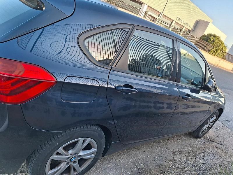 Usata BMW 216 Active Tourer 116 CV (85 kW) 2016 Blu Monovolume