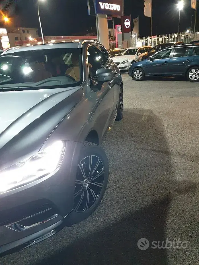 Usata Volvo XC60 190 CV (139 kW) 2019 Grigio SUV