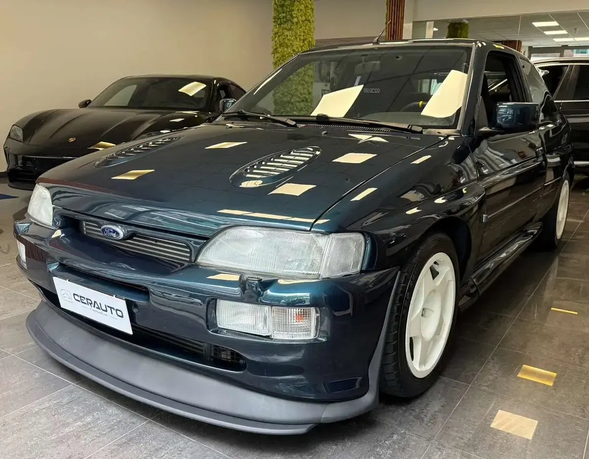 Usata Ford Escort RS 299 CV (219 kW) 1992 Mallard green Berlina
